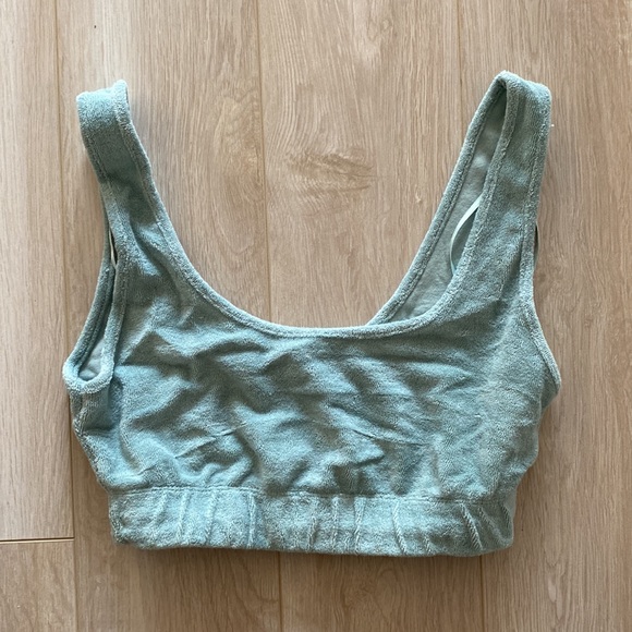 Size small tanks - Picture 2 of 2